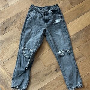 American Eagle Distressed Gray Jeans, size 2 short